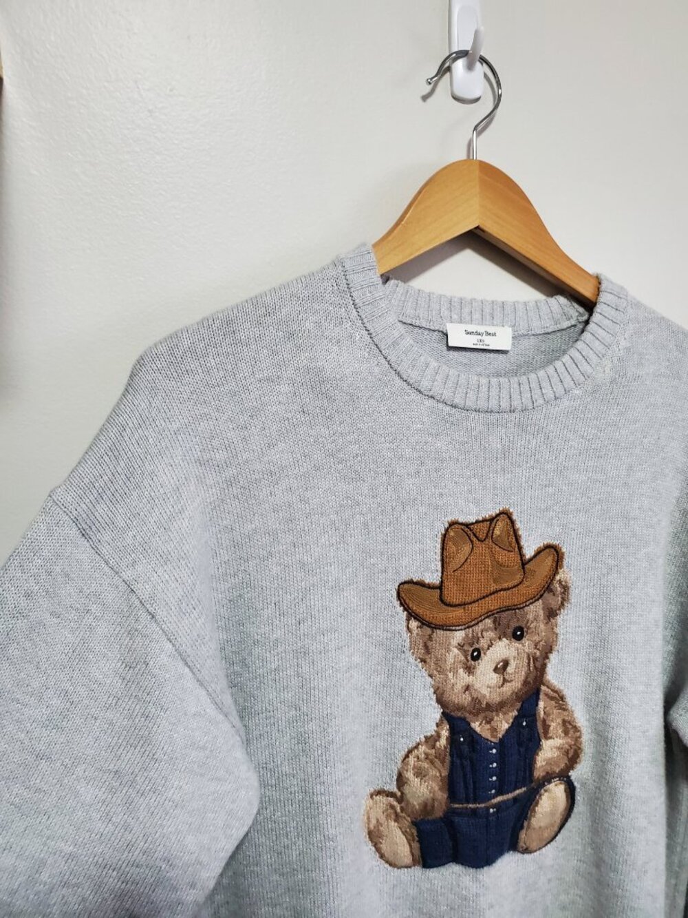 SUNDAY BEST Cotton Charm Peggy Teddy Bear Icon Sweater Grey Multi 2XS Aritzia - Picture 4 of 12